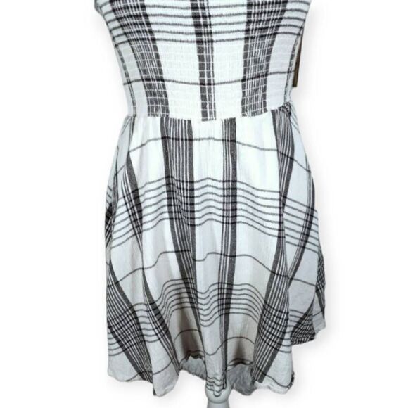 FOREVER 21 SMOCKED GRAY & WHITE PLAID DRESS SZ.S EUC. - Picture 3 of 7